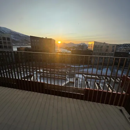 The Arctic Explorer Exclusive Tromso Exterior photo